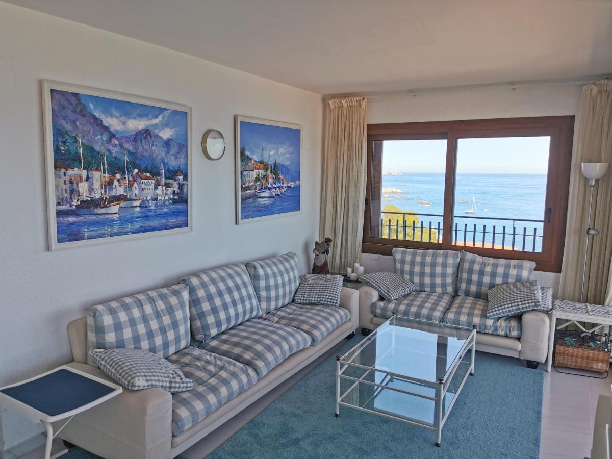 Spacious Seafront Apartment Платжа-д'Ару Екстер'єр фото