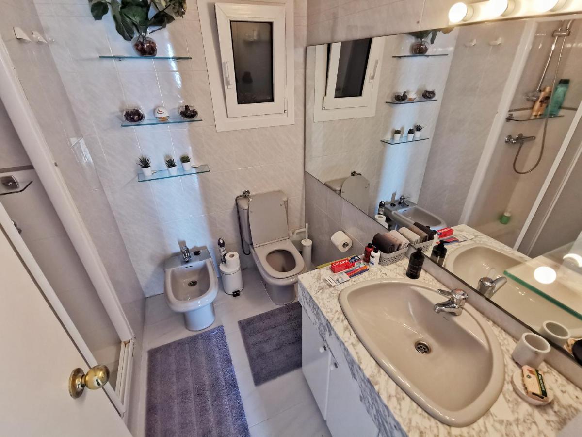 Spacious Seafront Apartment Платжа-д'Ару Екстер'єр фото